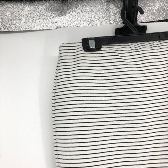 Reitmans black and white striped form fitting stretchy pencil skirt XS - Picture 7 of 11